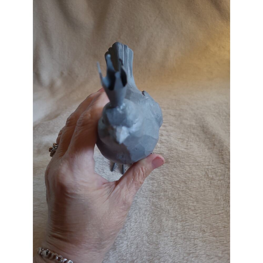 Rustic Gray Resin Bird Figurine with Crown Metal Feet Shabby Chic Farmhouse Deco - Picture 5 of 6